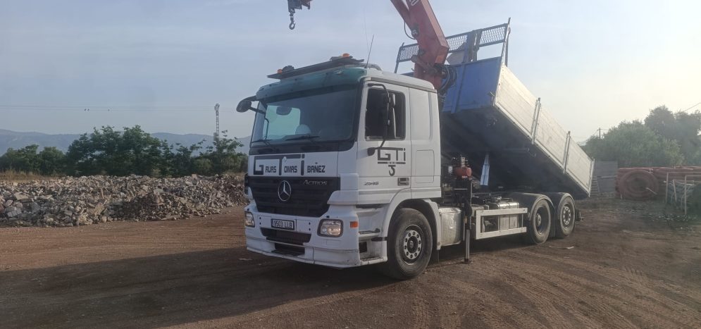 Diferencias entre grúas Grúas y Transporte industrial en Castellón