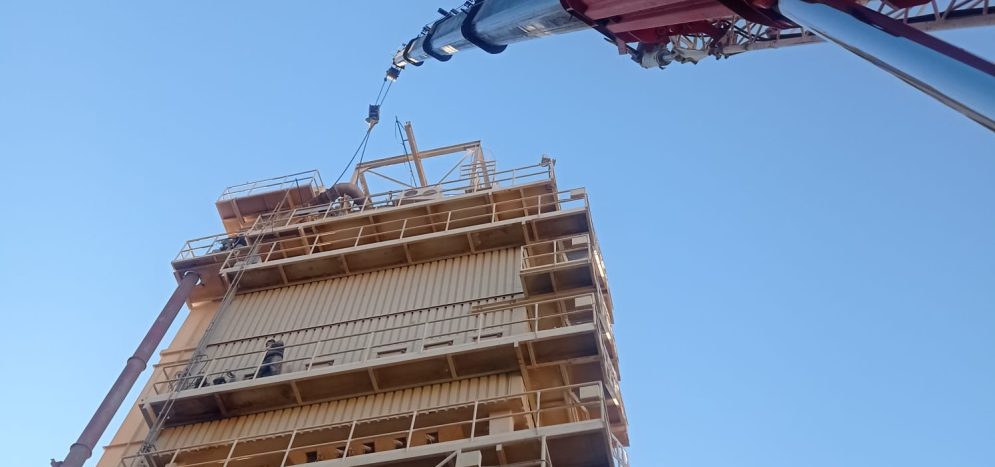 Servicios de elevación industrial Grúas y Transporte industrial en Castellón